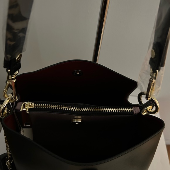 Shoulder bag - Picture 3 of 7